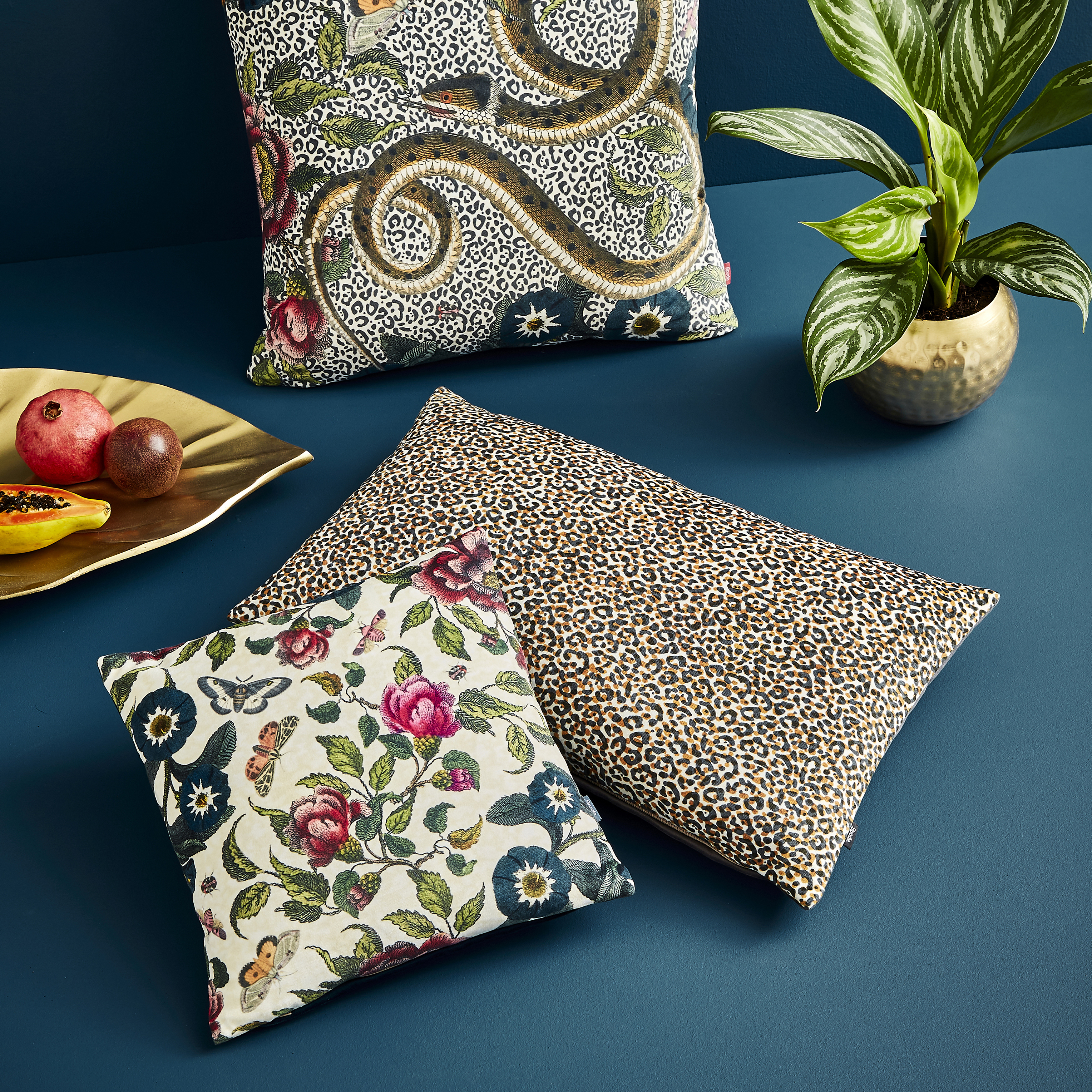 Creatures of Curiosity  Floral Velvet Pillow image number null